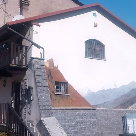 Casa Del Rustico, Indipendente Vista Sacra Con Dipinto Villa Caprie Екстериор снимка
