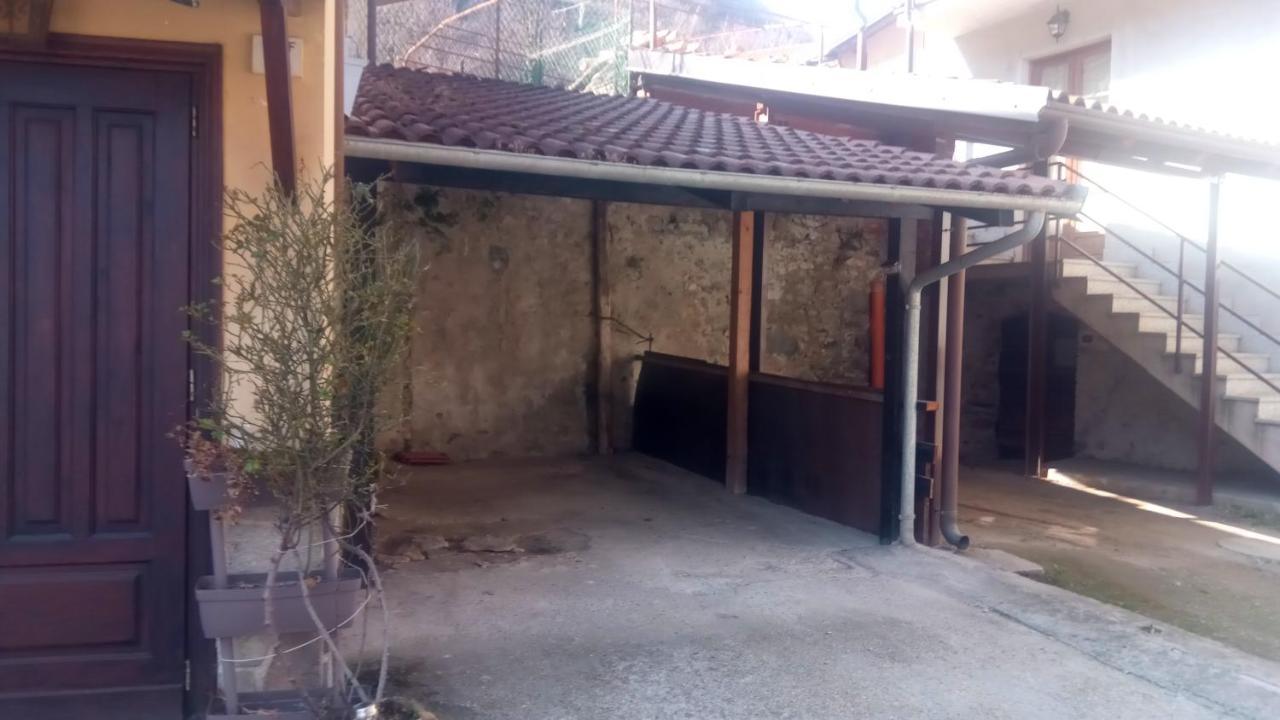 Casa Del Rustico, Indipendente Vista Sacra Con Dipinto Villa Caprie Екстериор снимка
