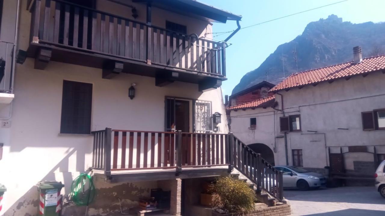 Casa Del Rustico, Indipendente Vista Sacra Con Dipinto Villa Caprie Екстериор снимка