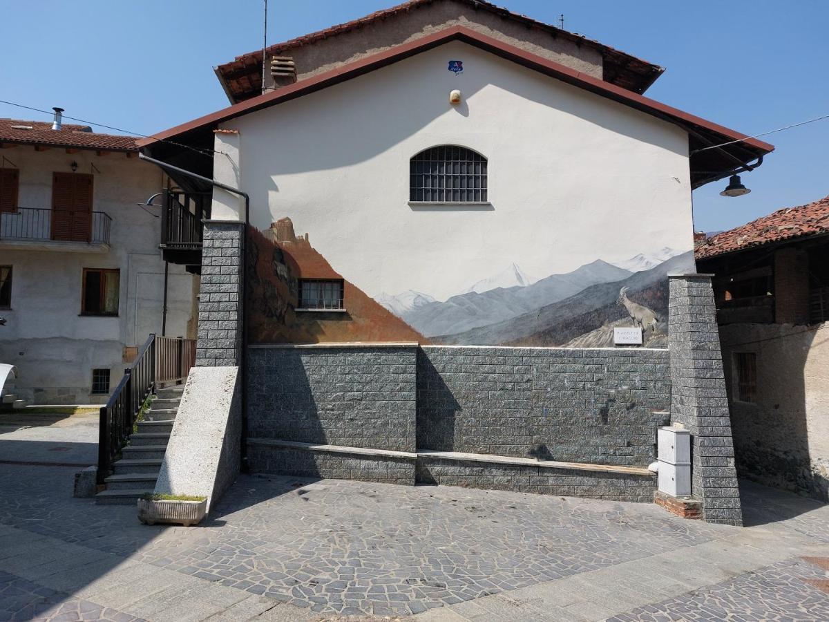 Casa Del Rustico, Indipendente Vista Sacra Con Dipinto Villa Caprie Екстериор снимка